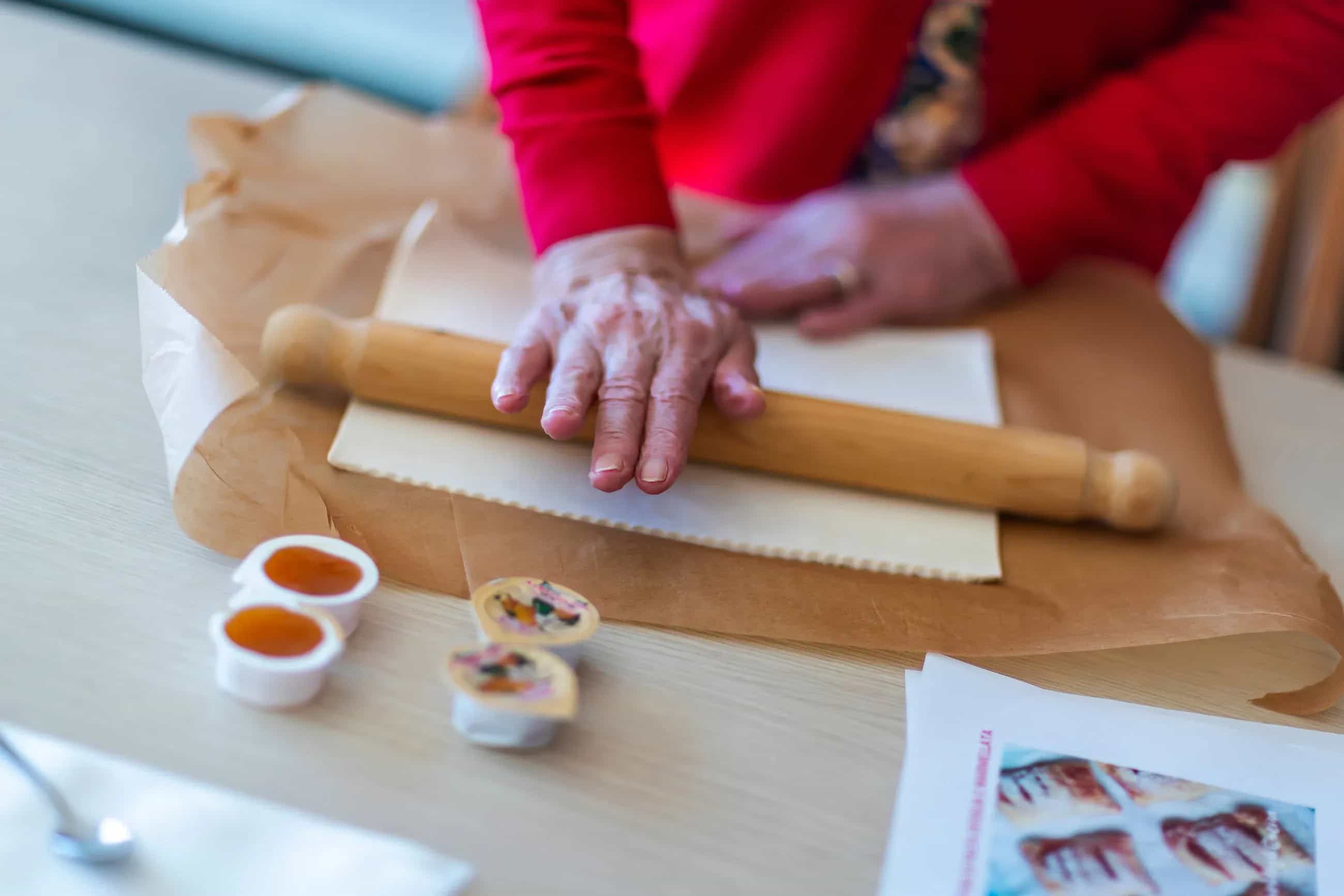 attivita-per-anziani-in-rsa-cucina