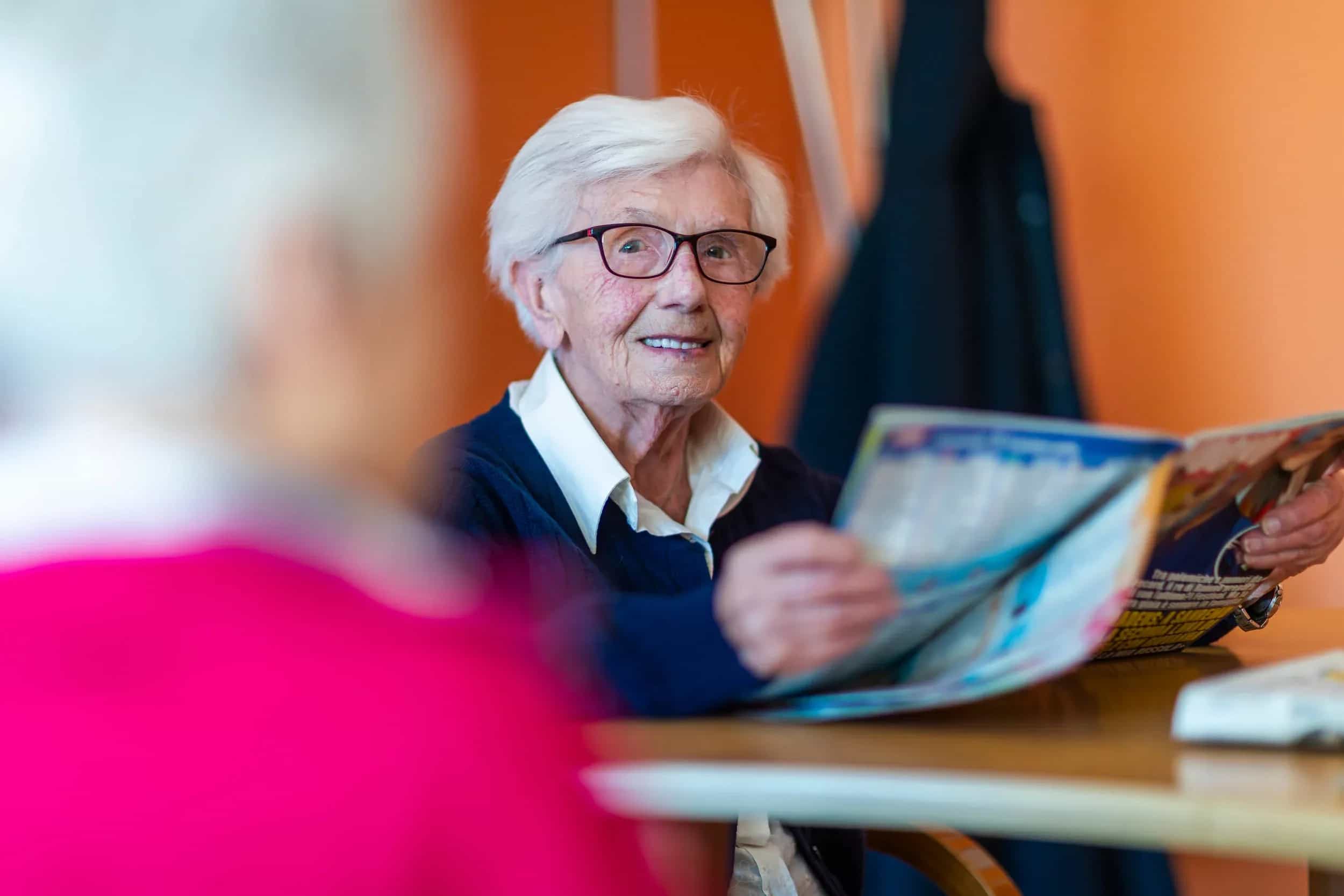 sala-da-lettura-giornale-rsa